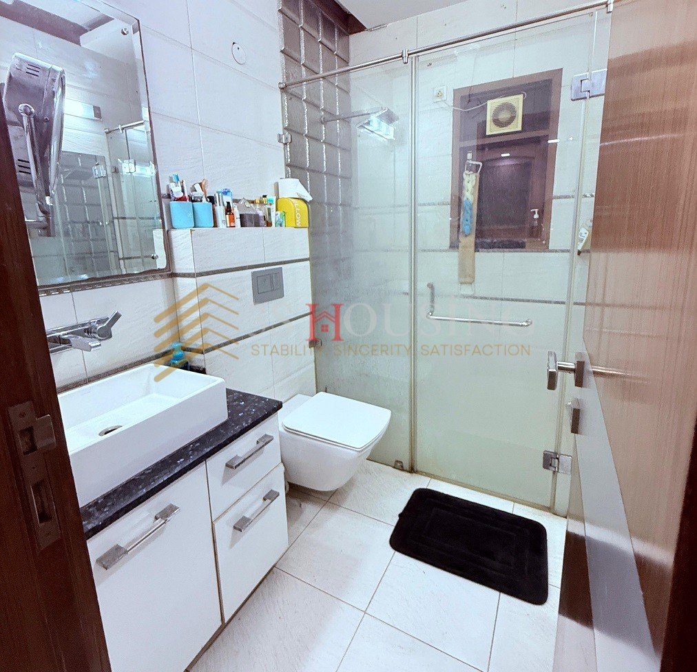 A8, EOK 7 BHK duplex 10 A8, EOK 7 BHK duplex 10