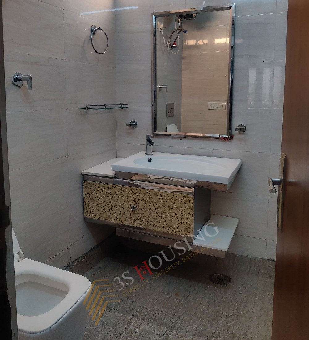 B 178 east of Kailash 6 3 Bhk Flats B 178 east of Kailash 6 3 Bhk Flats