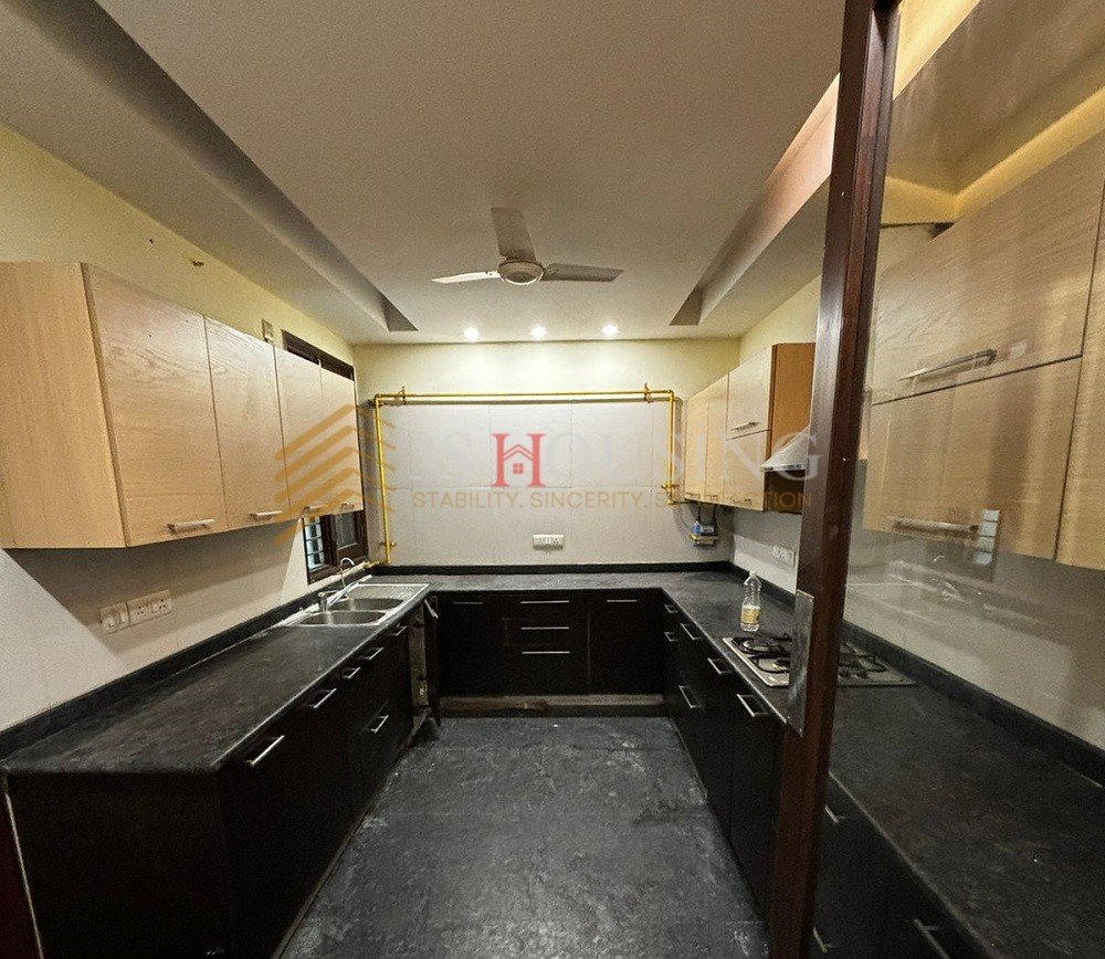 EOK, C-29 5, 4 BHK Apartment East of Kailash EOK, C-29 5, 4 BHK Apartment East of Kailash