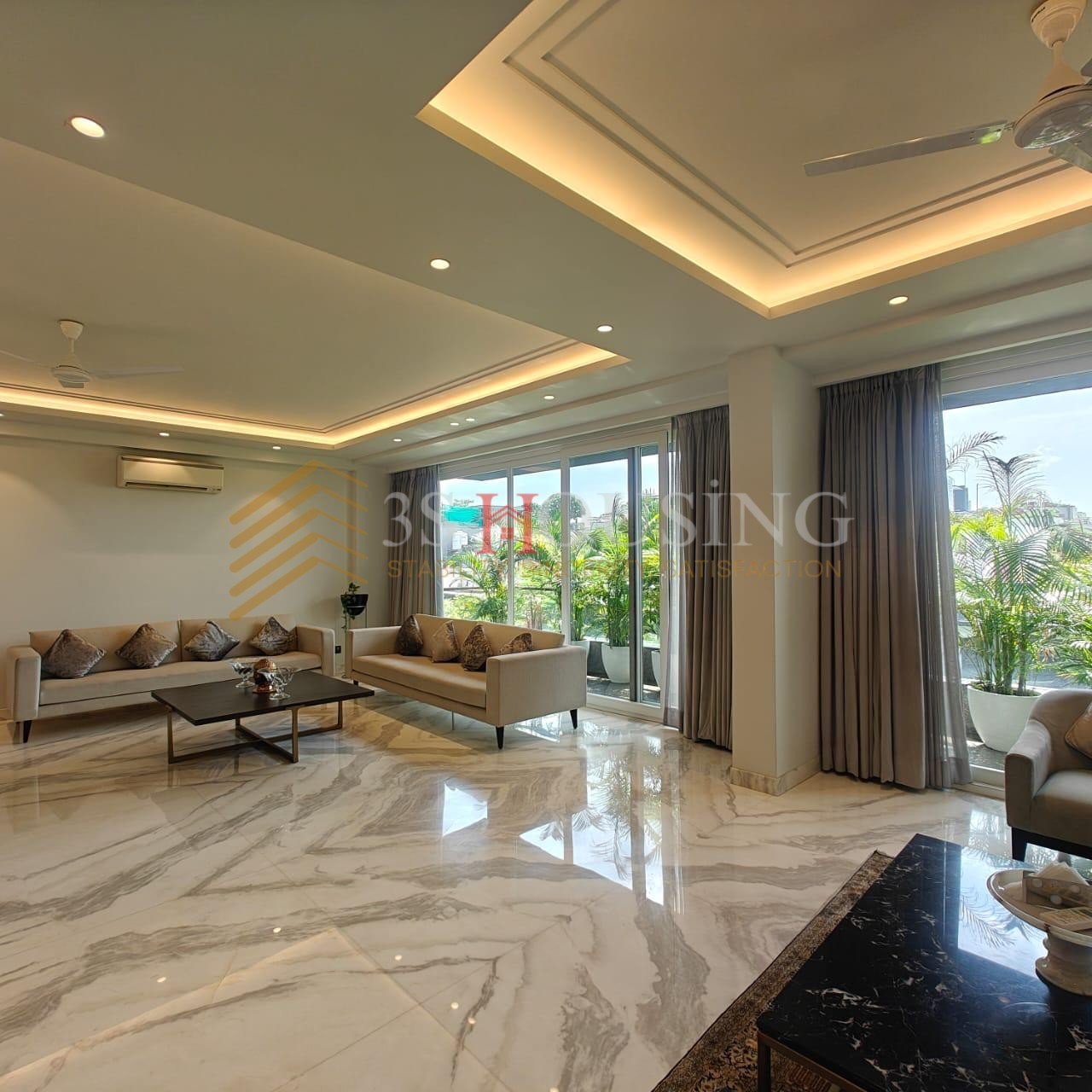 GK2 S-332 10 , 4 BHK Apartment GK2 S-332 10 , 4 BHK Apartment