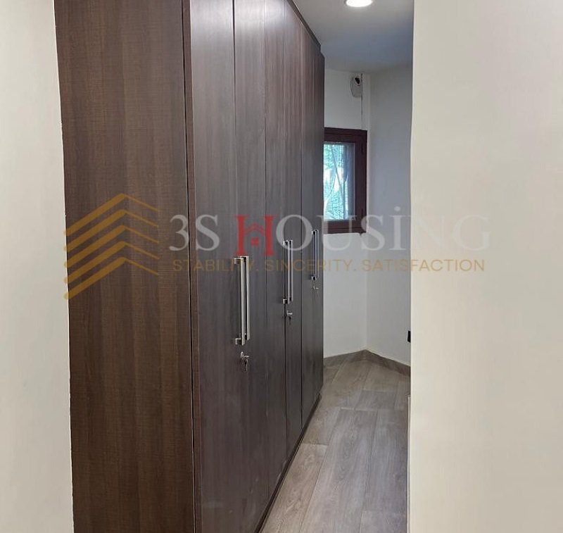 3bhk Lajpat nagar f6 7 3bhk Lajpat nagar f6 7